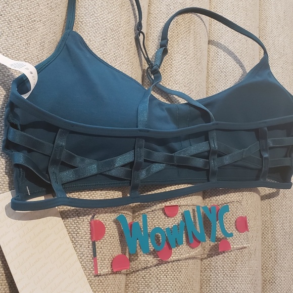 New LULU🍋 RARE Sports Crossback Sexy Yoga Bra 12 - Picture 2 of 8